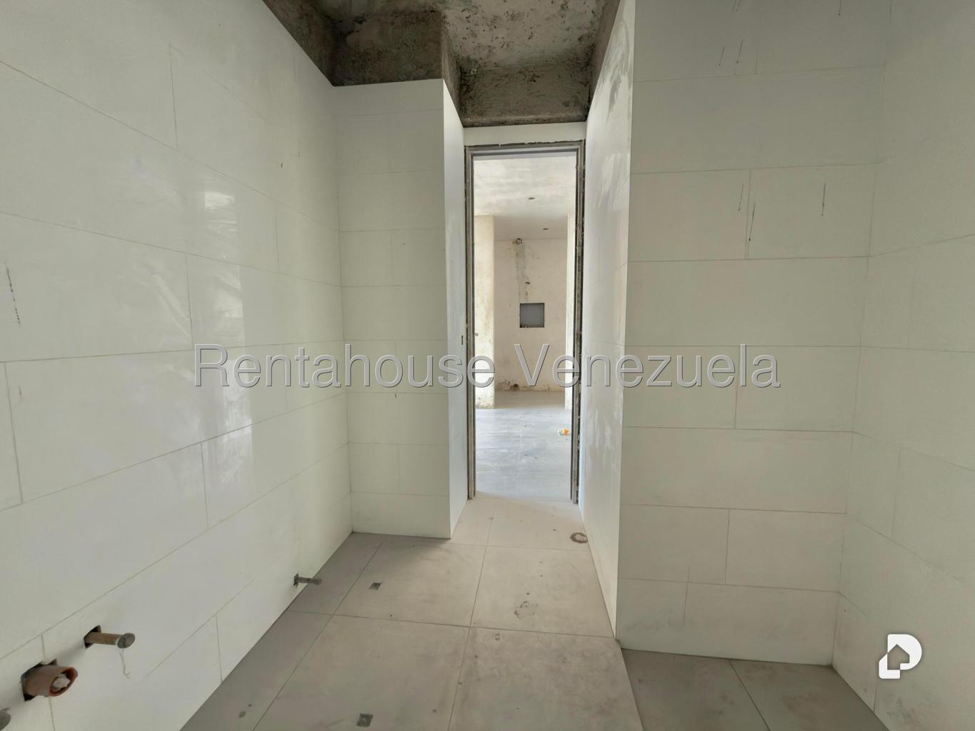 Apartamento en El Rosal, Caracas – 12