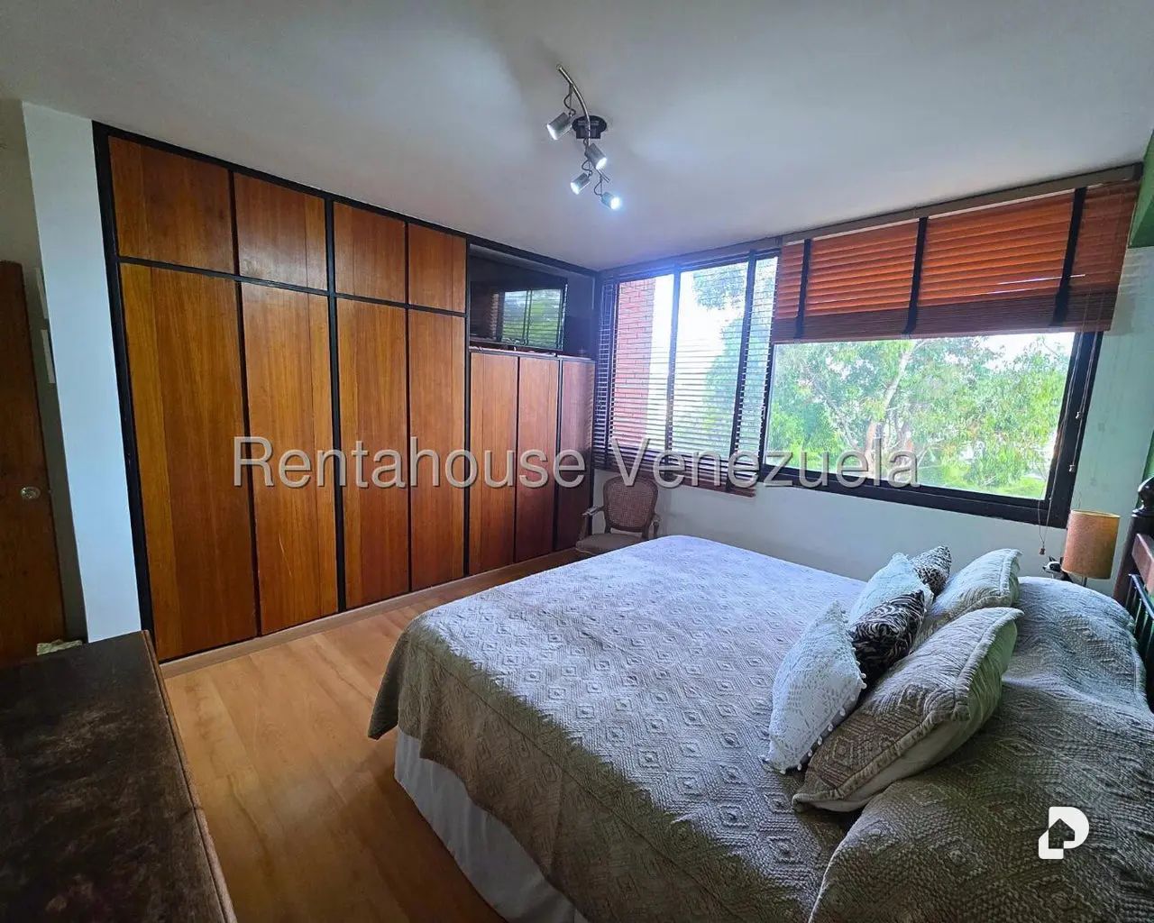 Apartamento en Colinas de Valle Arriba, Caracas – 11