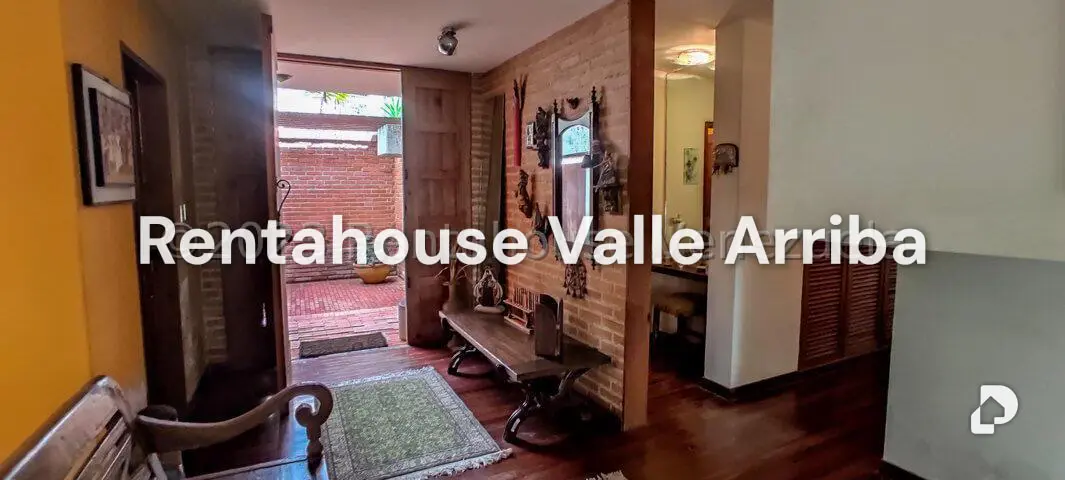 House in La Lagunita Country Club, Caracas – 23