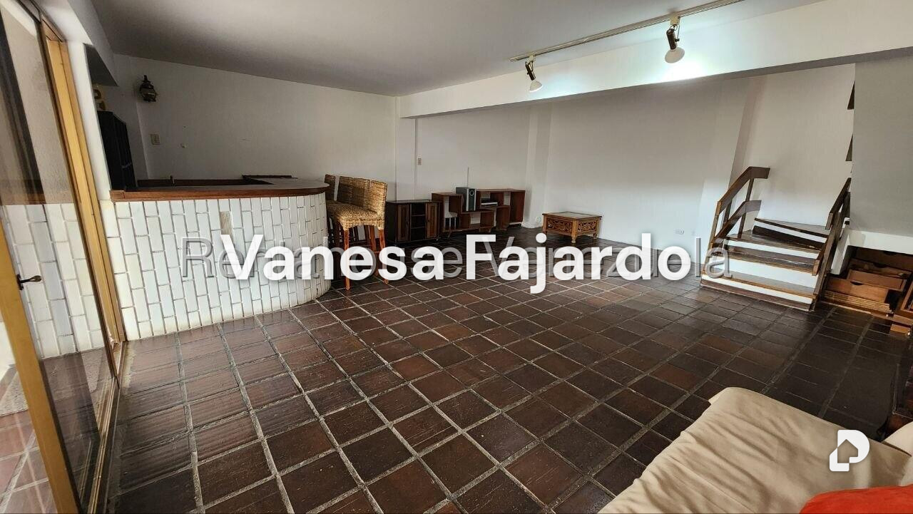 Casa en Los Naranjos (del Cafetal), Caracas – 24