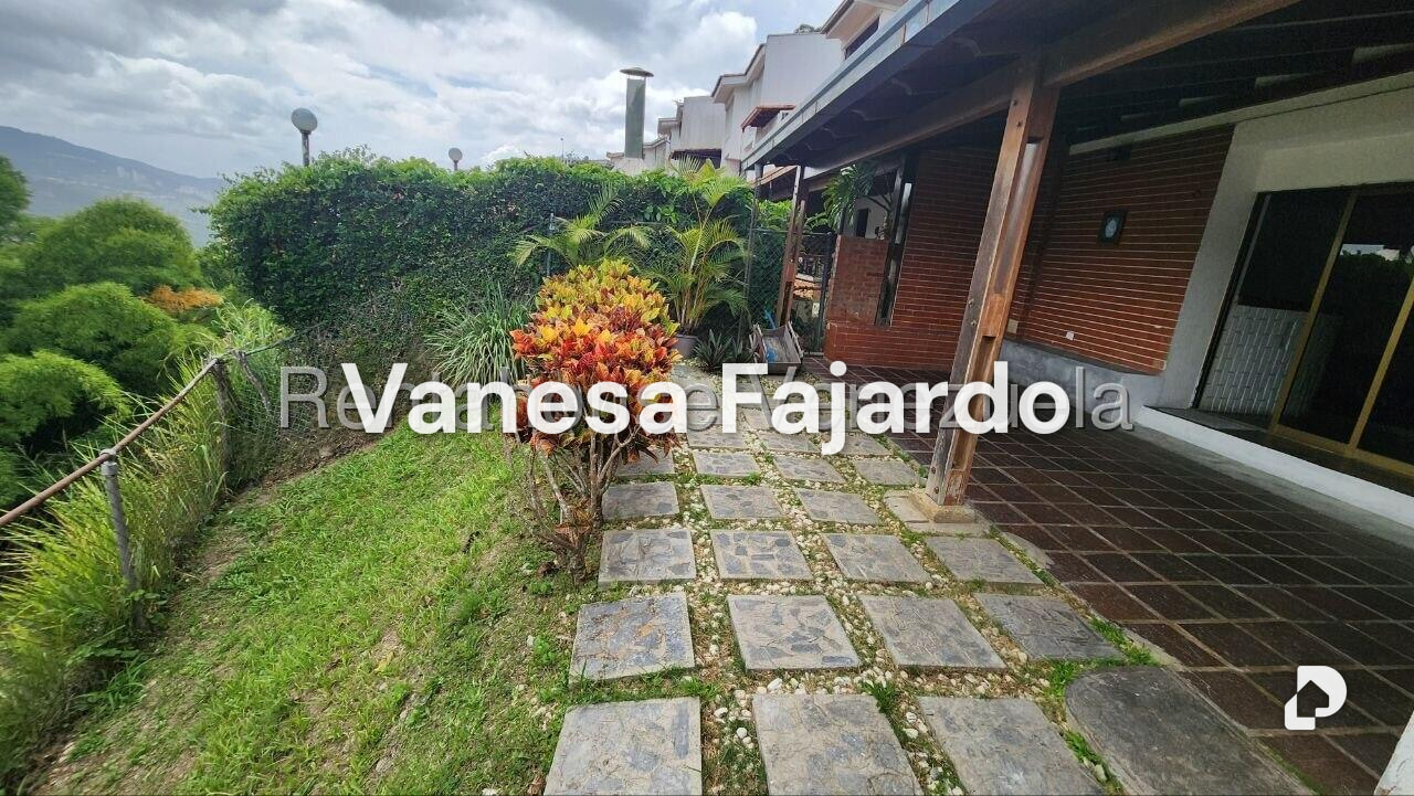 Casa en Los Naranjos (del Cafetal), Caracas – 26