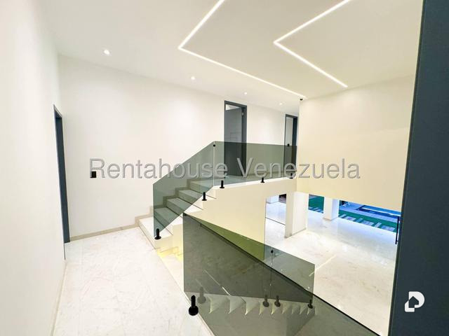 Casa en La Tahona, Caracas – 12