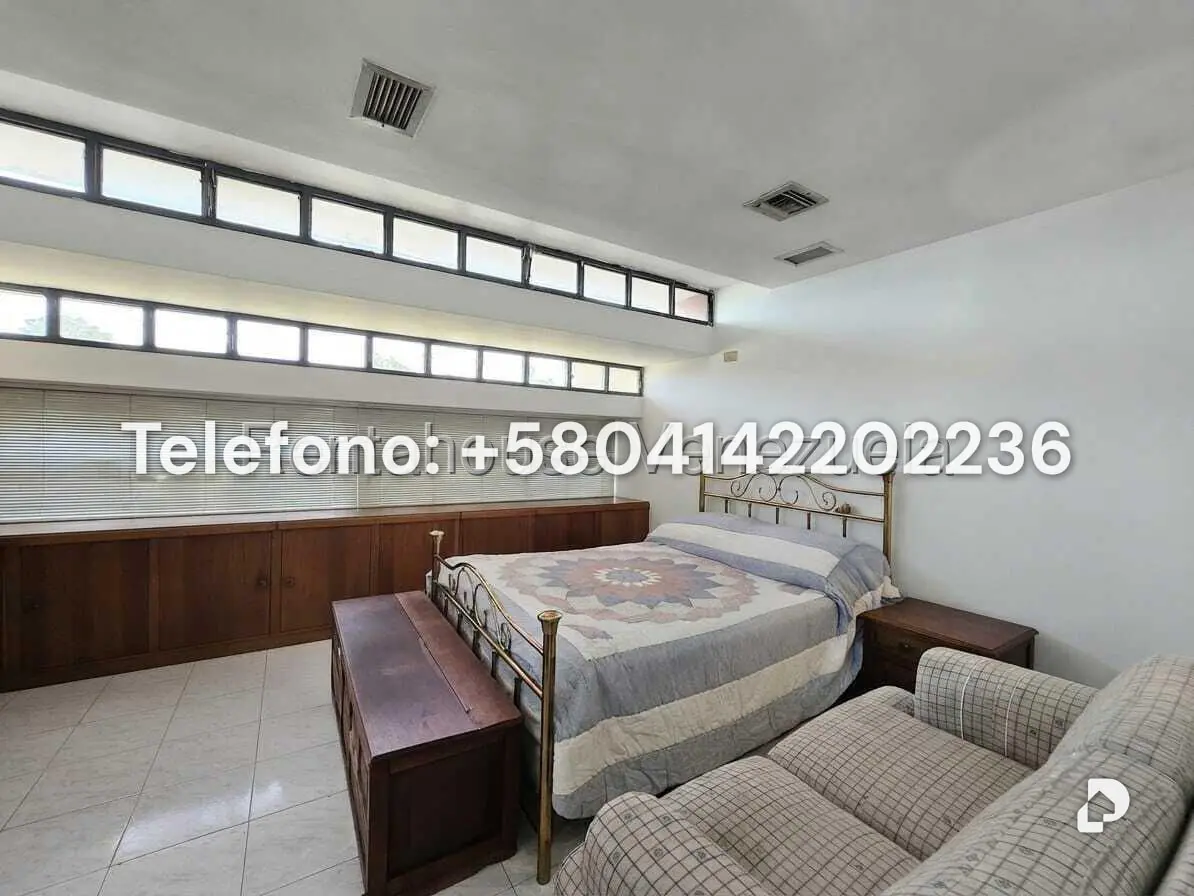 Casa en Alto Prado, Caracas – 29