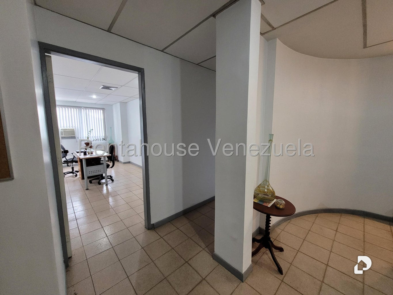 Local comercial en Parroquia La Candelaria, Caracas – 7