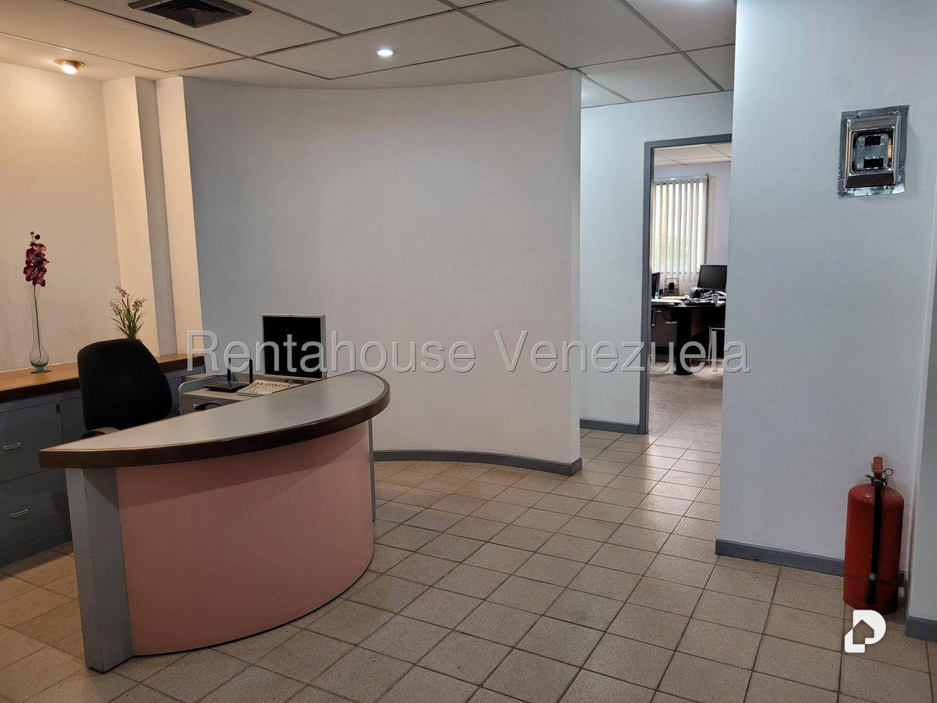 Local comercial en Parroquia La Candelaria, Caracas – 5