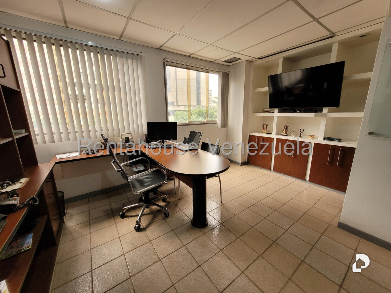 Local comercial en Parroquia La Candelaria, Caracas – 10