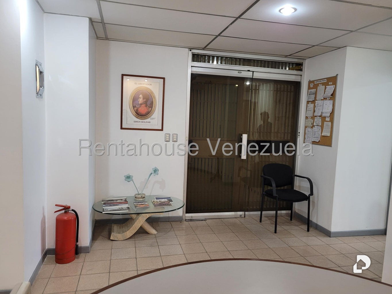 Local comercial en Parroquia La Candelaria, Caracas – 6