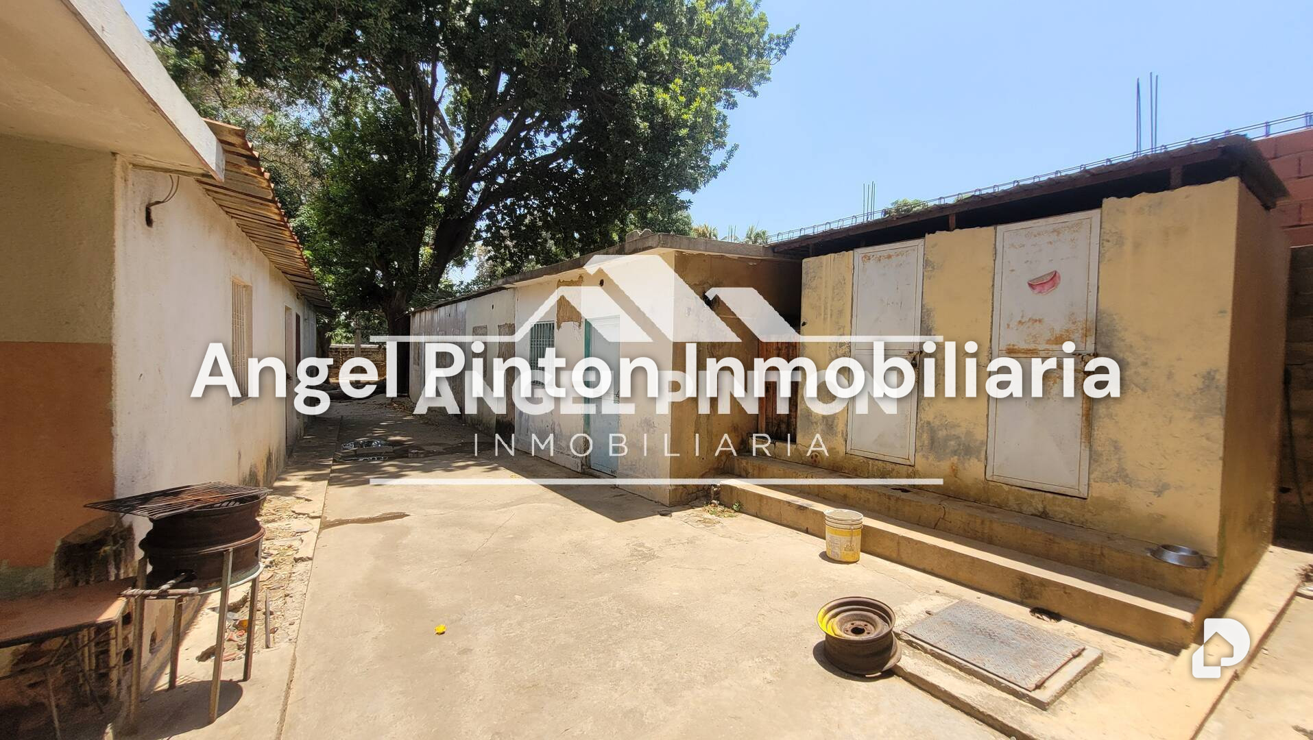 Local comercial en Barrio Carmelo Urdaneta, Maracaibo – 2