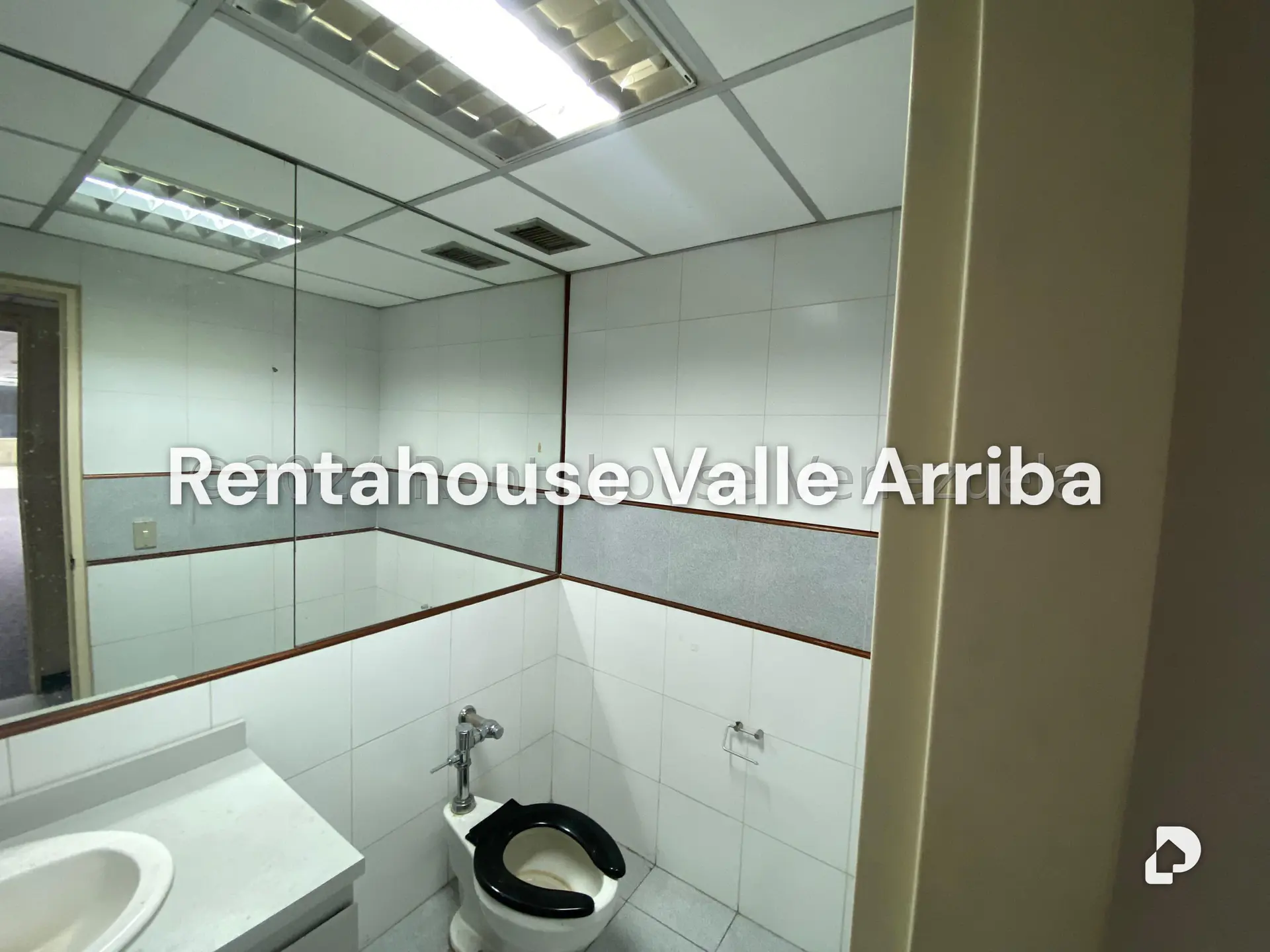 Local comercial en San Bernardino, Caracas – 13