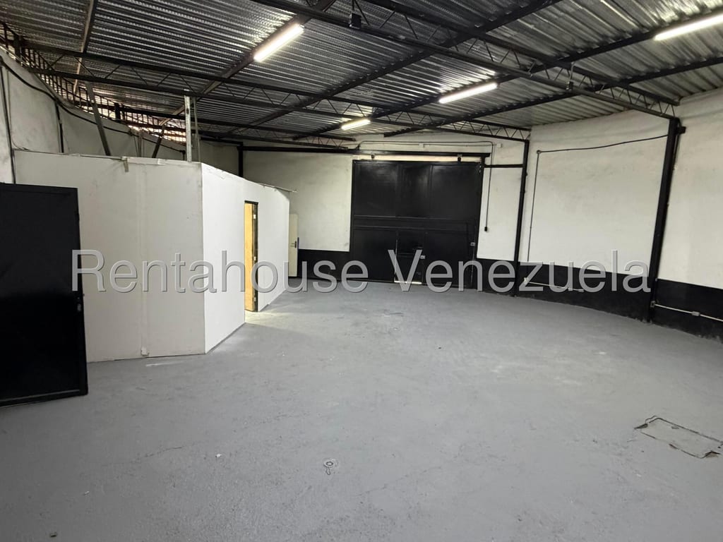 Local comercial en Bello Monte, Caracas - 1