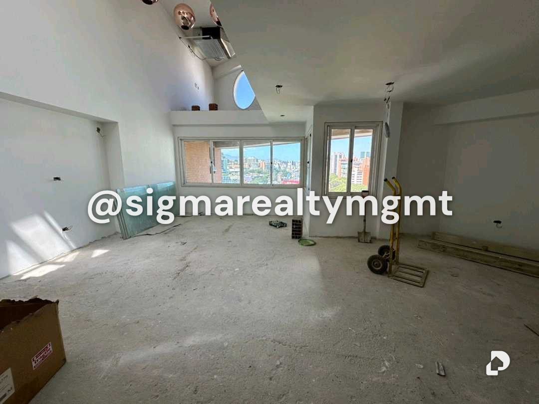 Apartment in El Rosal, Caracas – 3