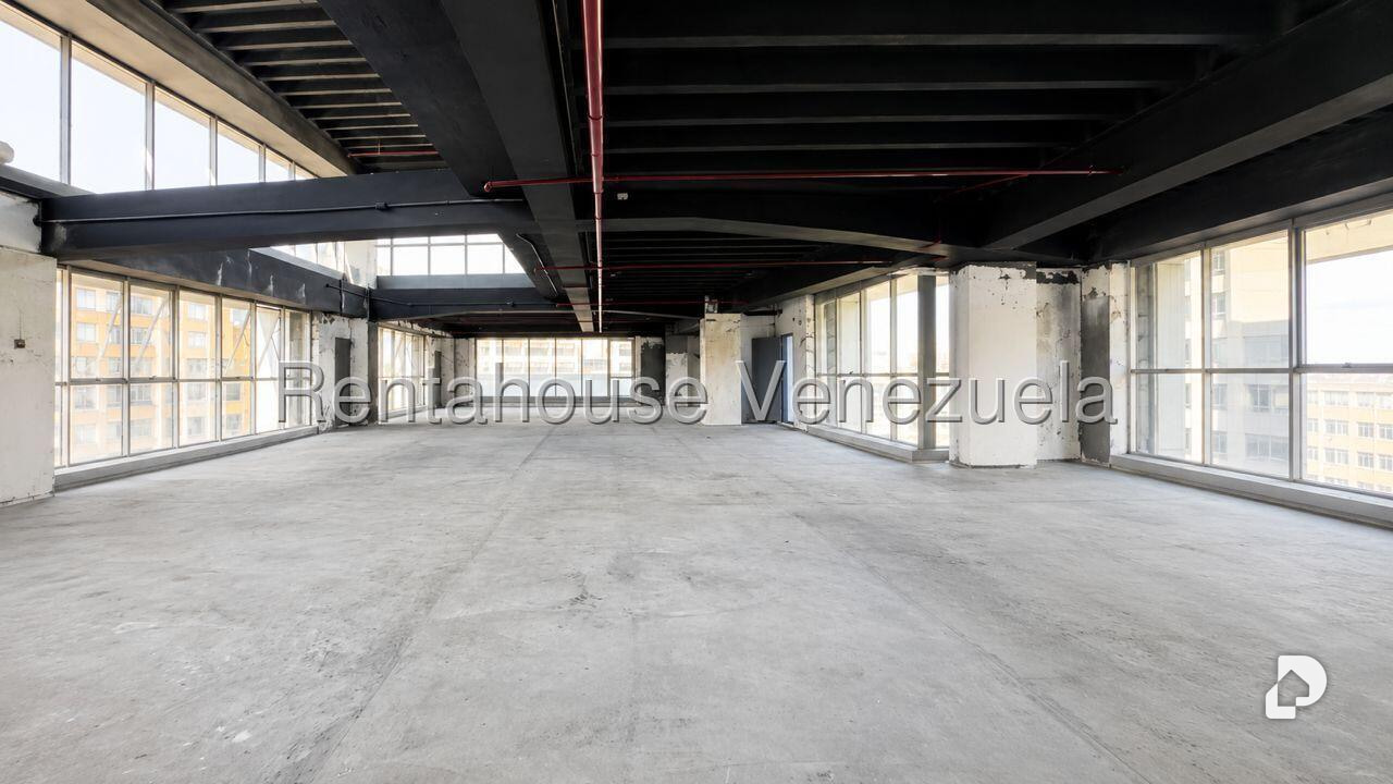 Local comercial en Santa Paula, Caracas – 3