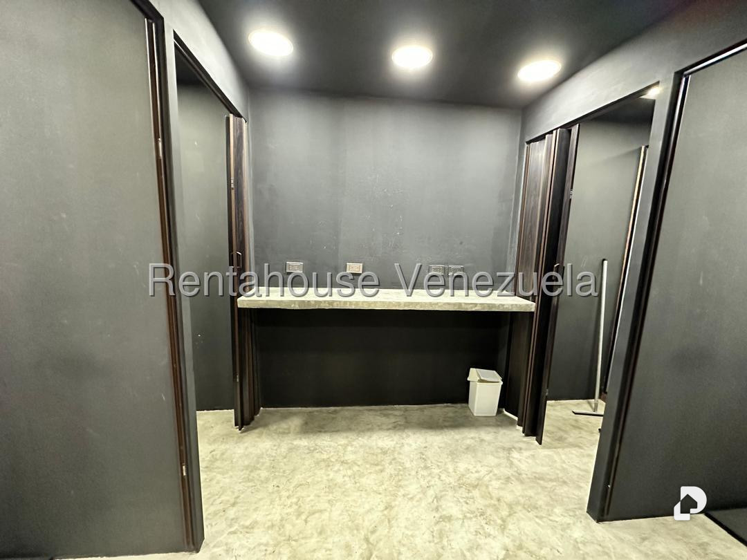 Local comercial en Santa Paula, Caracas – 9