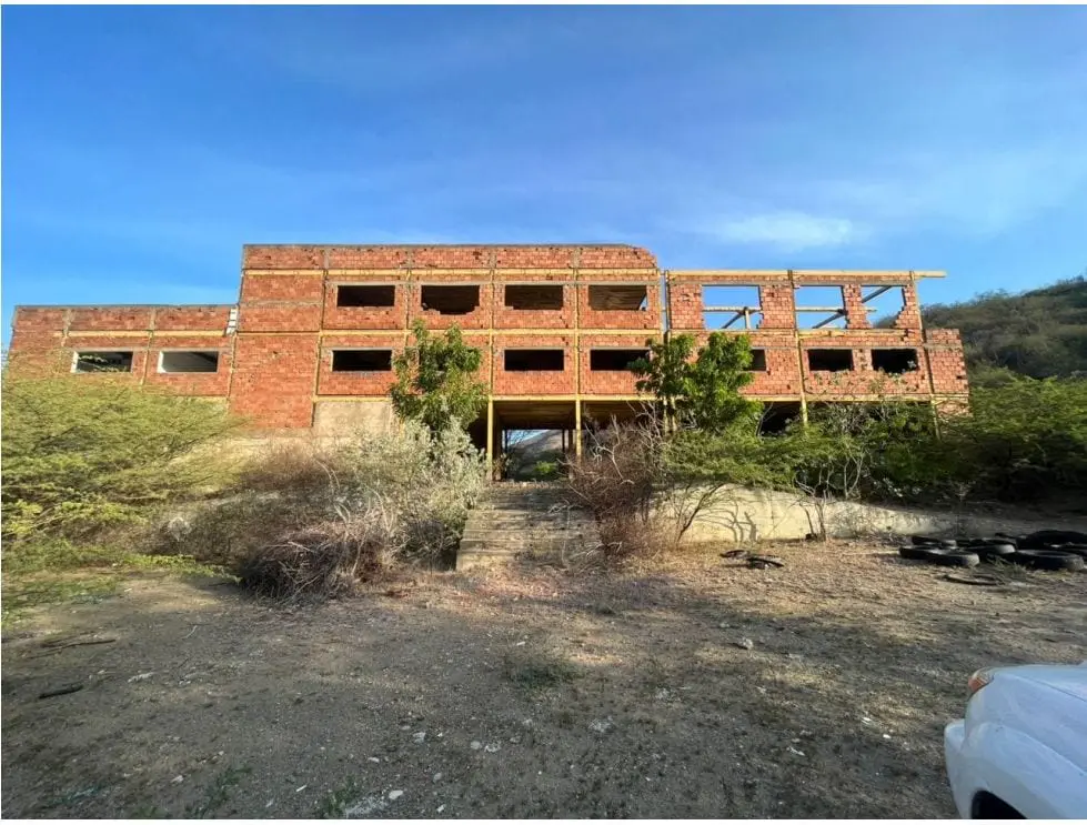 Land in Porlamar - 1