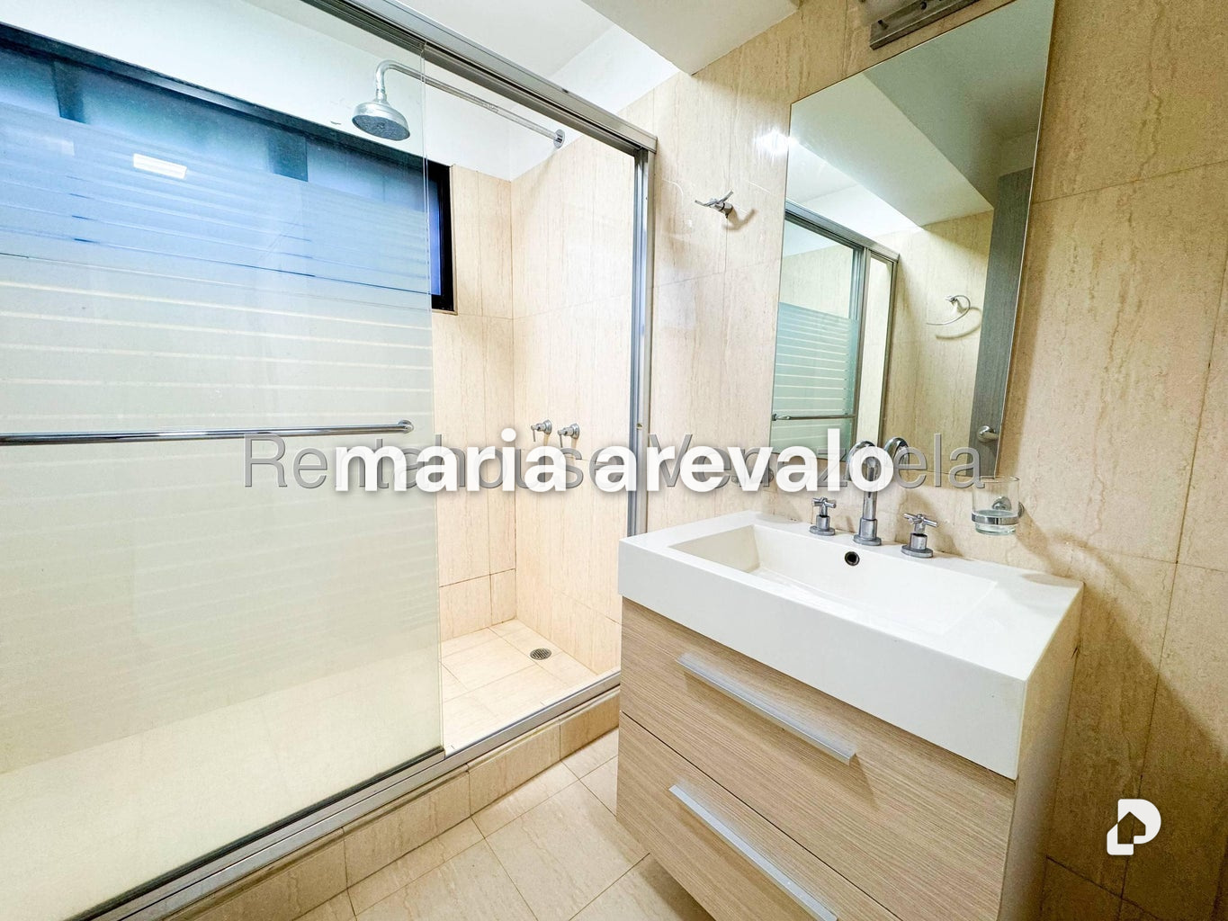Apartamento en El Rosal, Caracas – 28