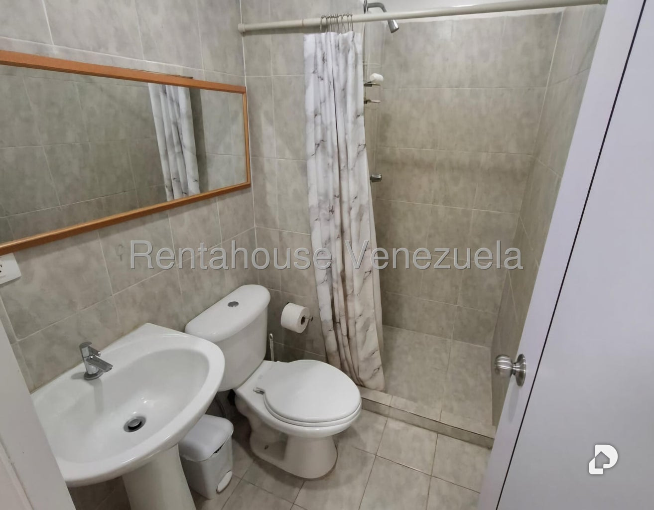 Apartamento en Colinas de La Tahona, Caracas – 17