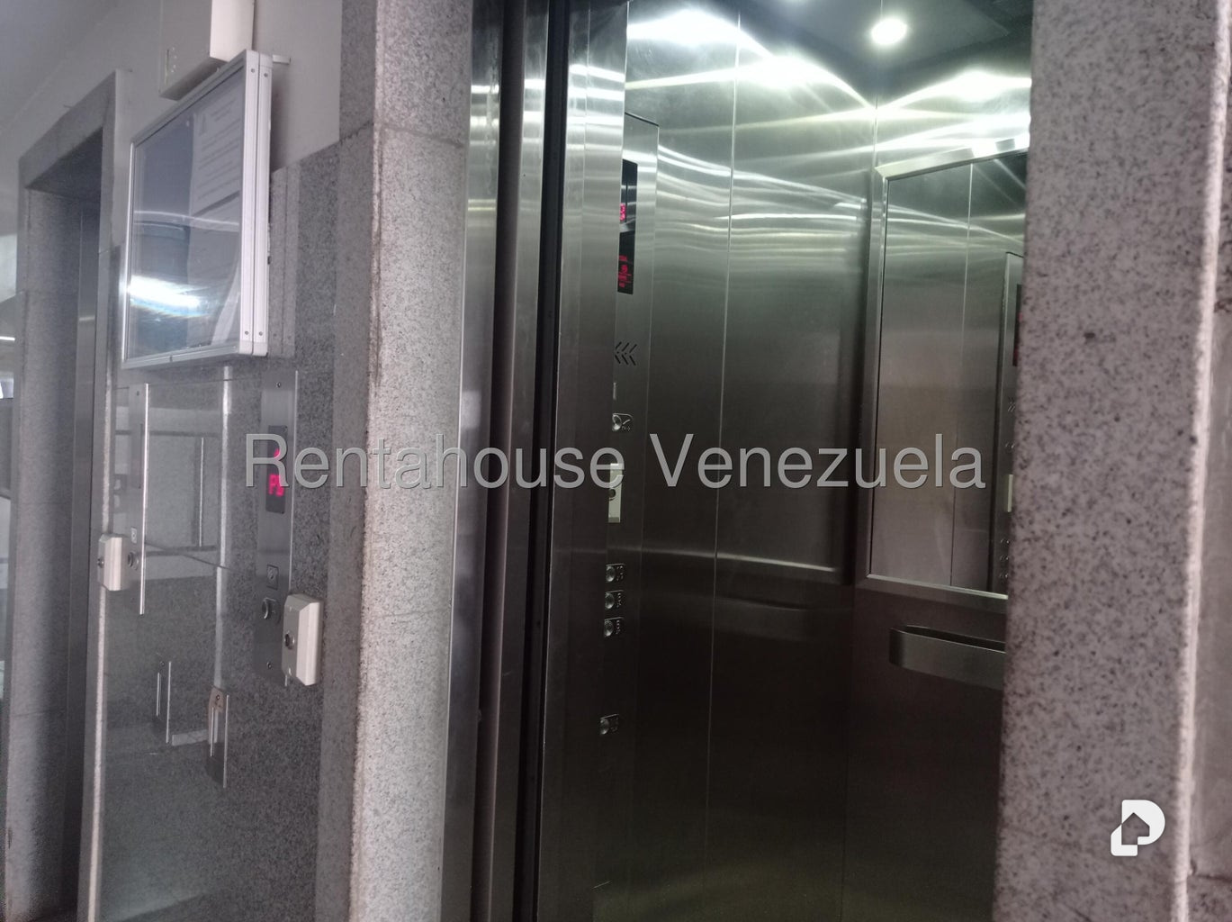 Apartamento en Colinas de La Tahona, Caracas – 23