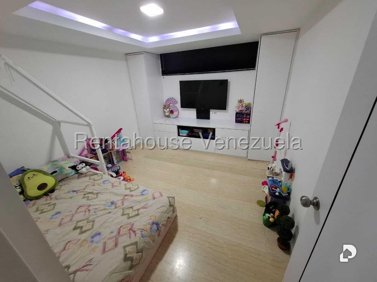 Apartamento en Colinas de La Tahona, Caracas – 16