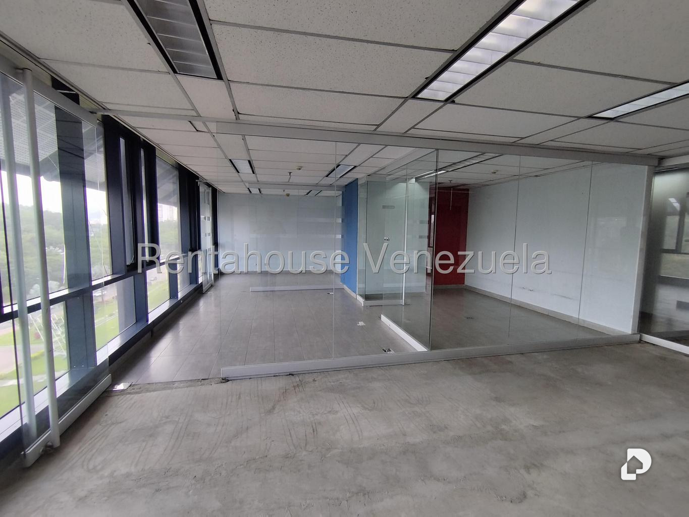 Oficina en Plaza Venezuela, Caracas – 21
