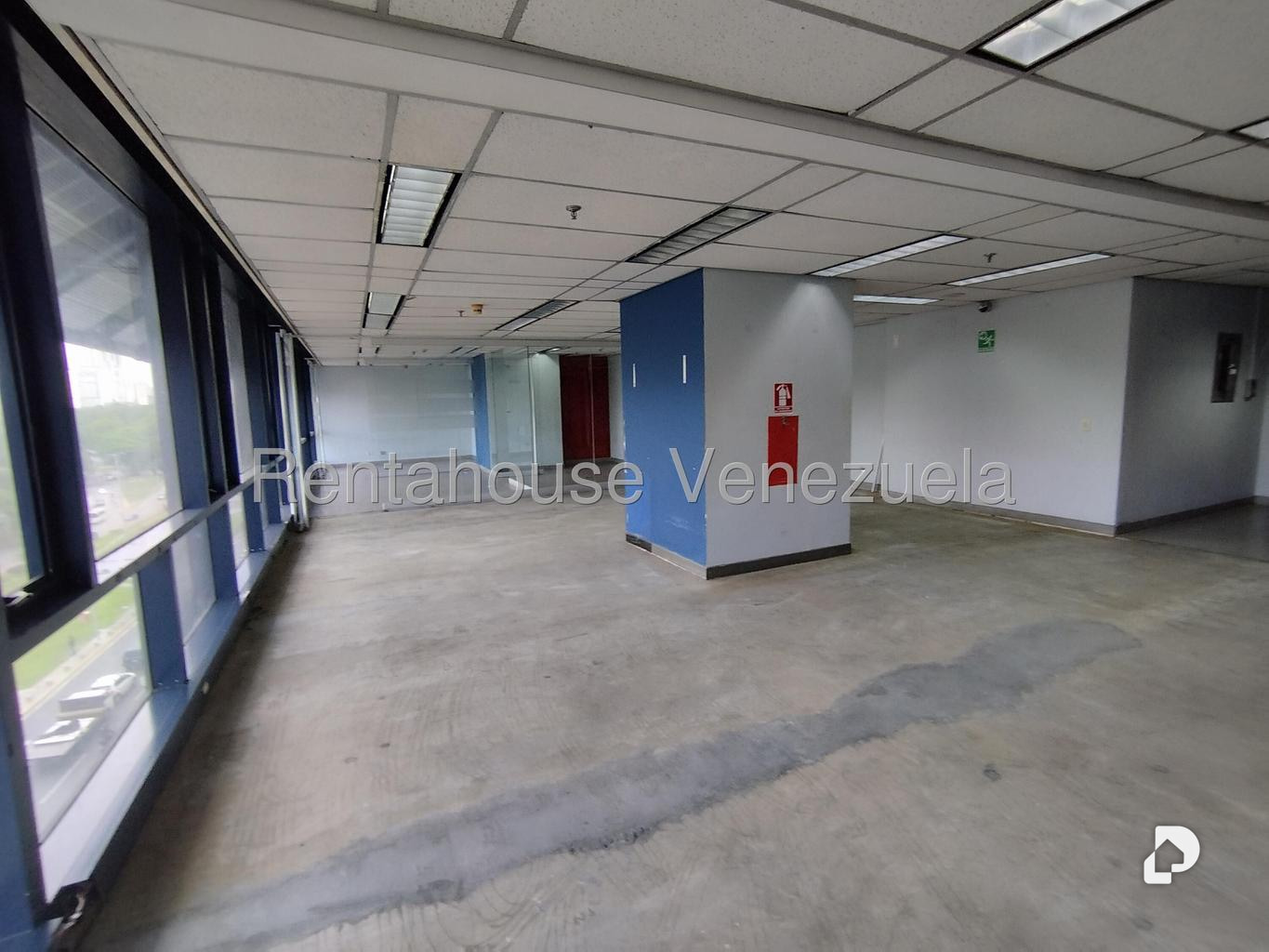Oficina en Plaza Venezuela, Caracas – 22