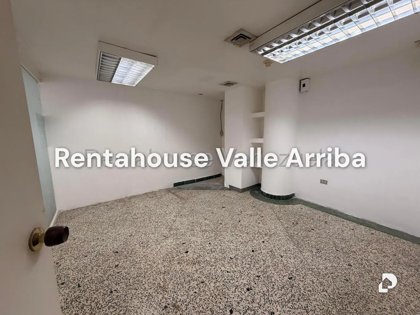 Local comercial en La Carlota, Caracas – 7