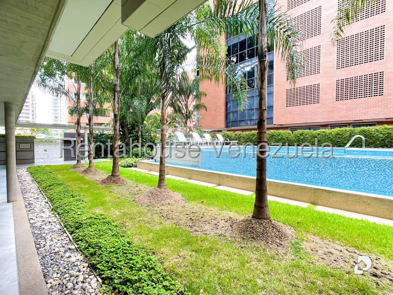 Apartamento en Campo Alegre, Caracas – 28