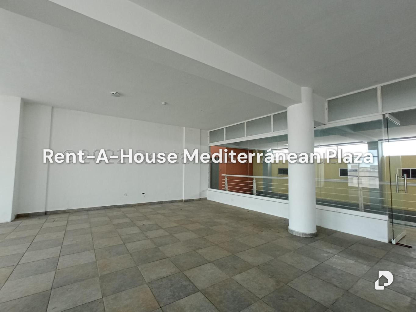 Local comercial en Castillito, San Diego