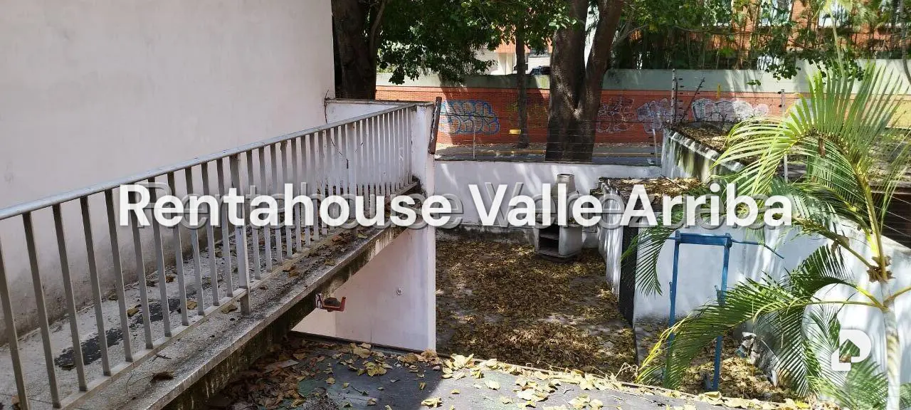 House in La Castellana, Caracas – 26