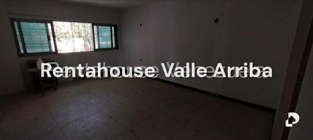 House in La Castellana, Caracas – 17