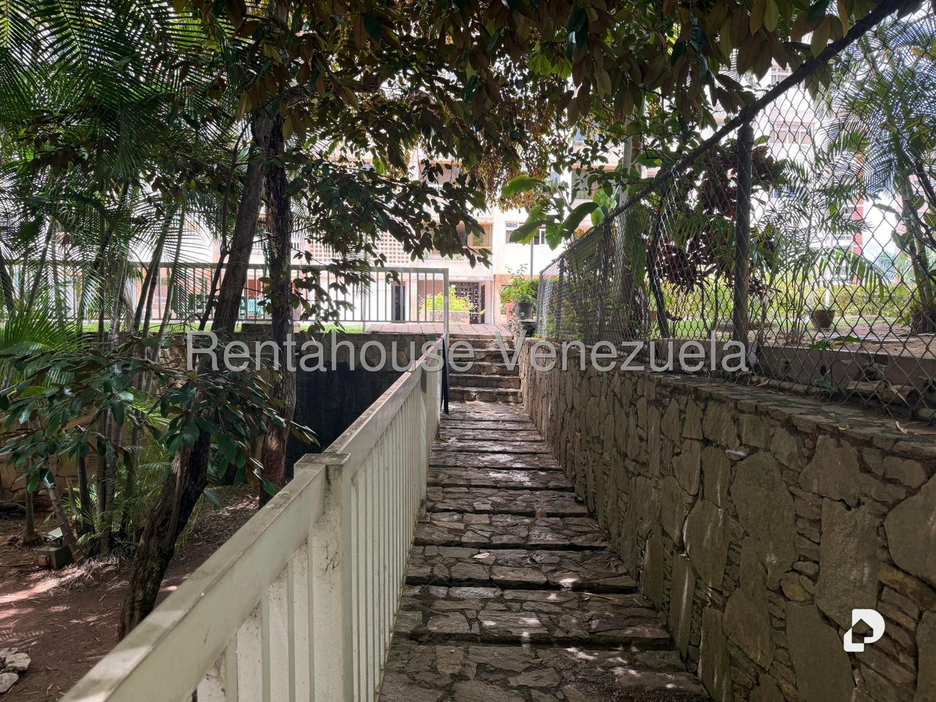 Apartamento en Colinas de Quinta Altamira, Caracas – 18