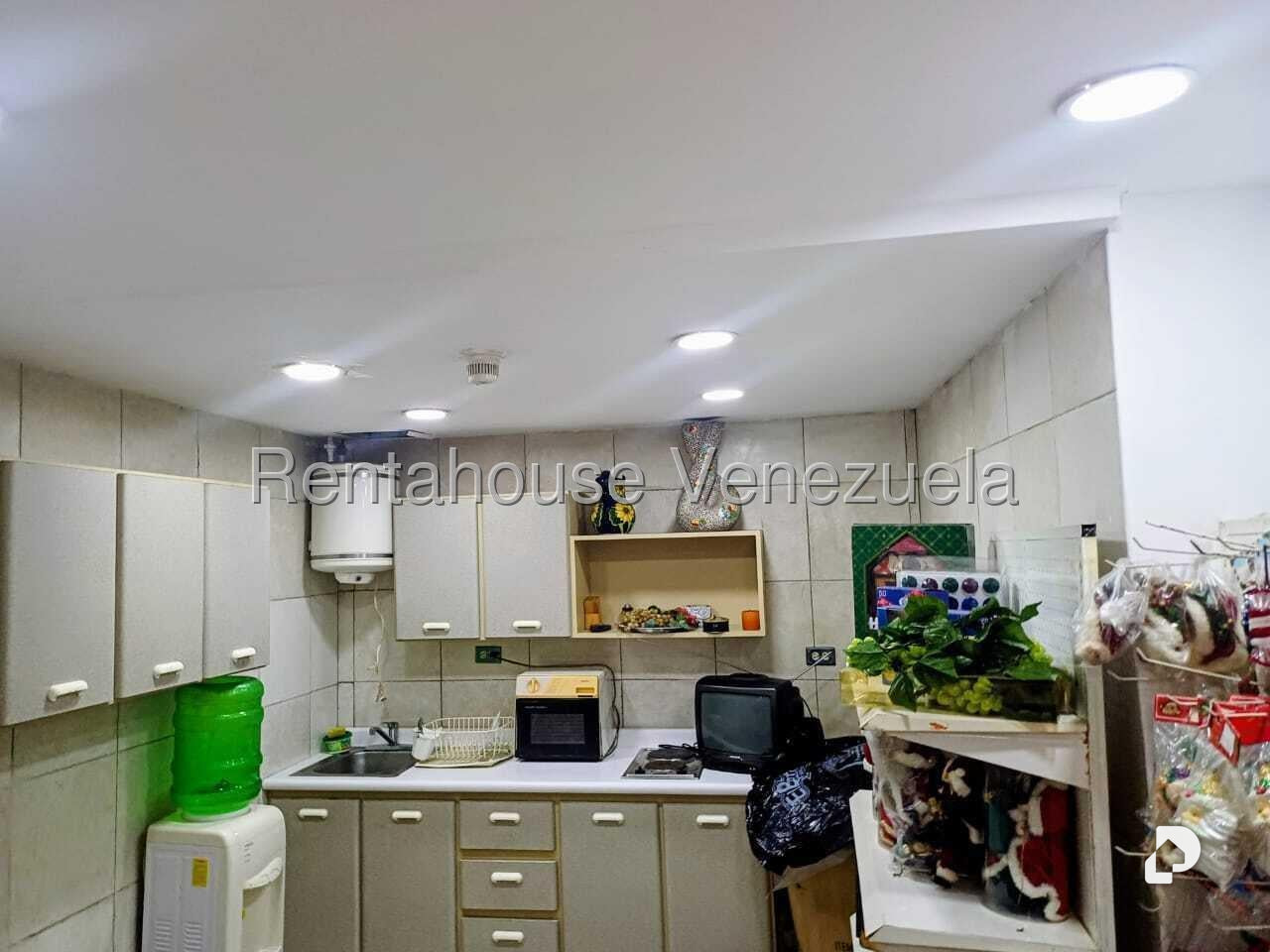 Local comercial en Parroquia Catedral, Caracas – 24