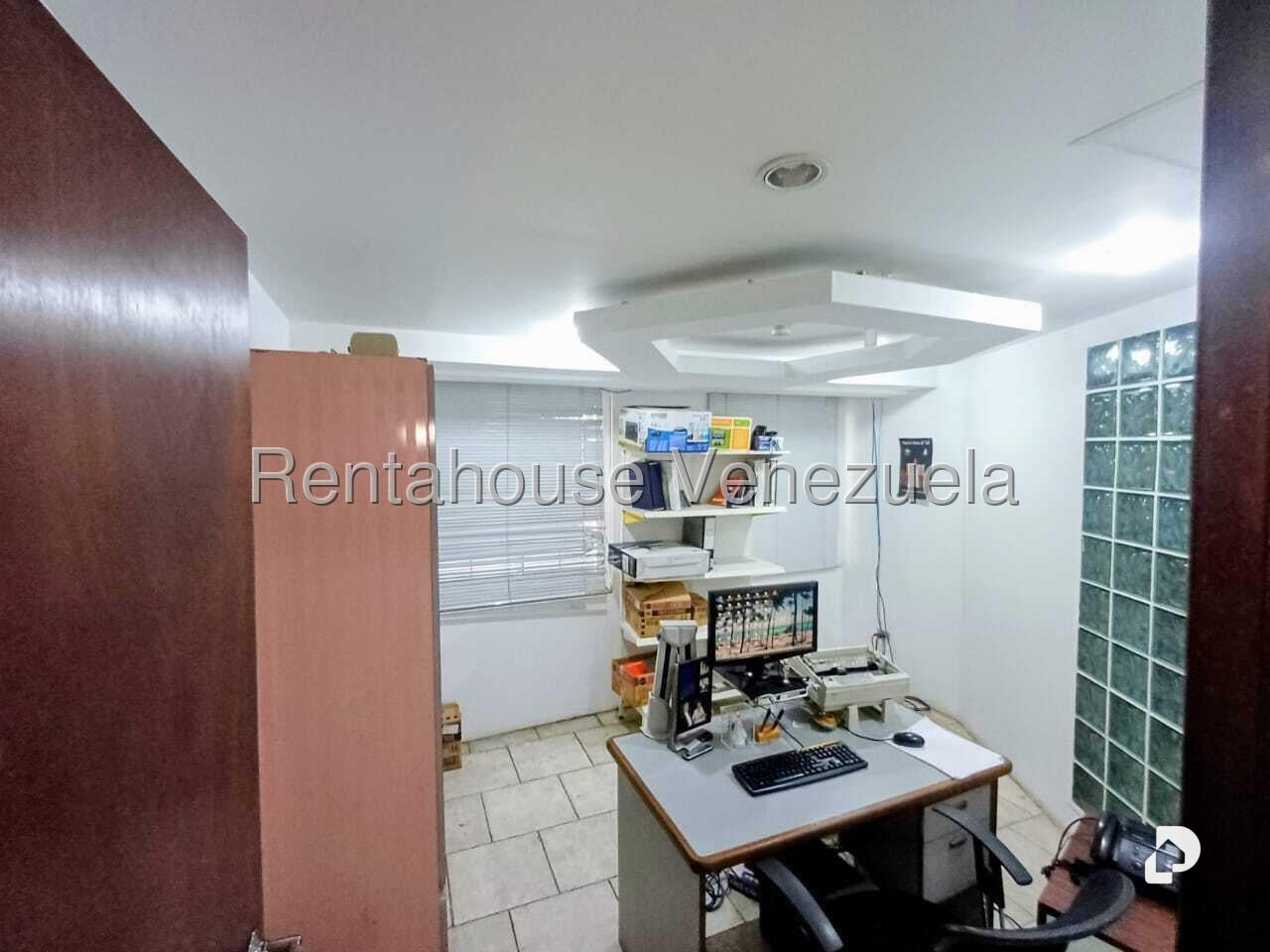 Local comercial en Parroquia Catedral, Caracas – 28