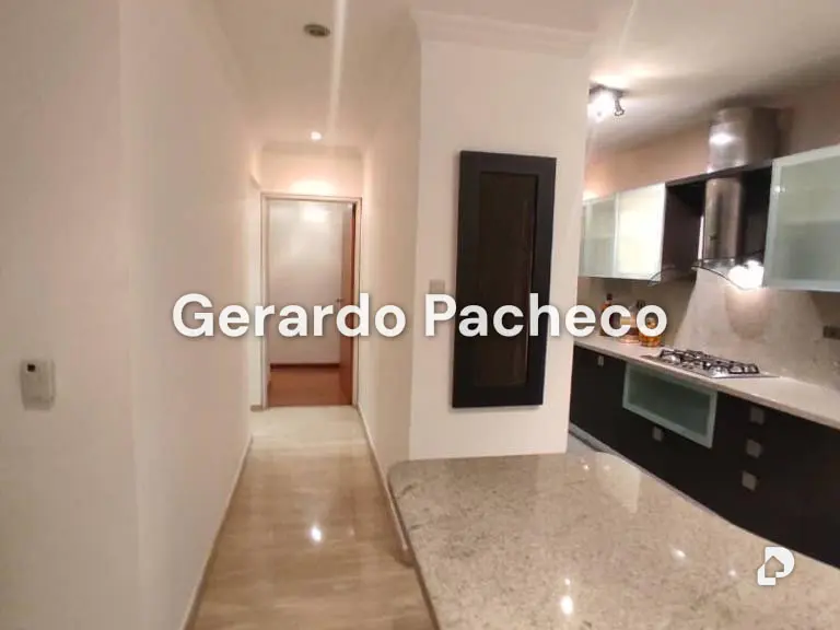 Apartamento en El Rosal, Caracas – 9