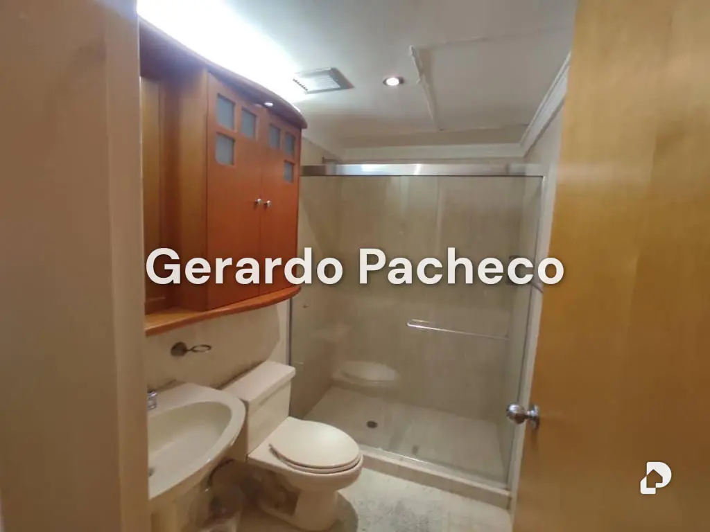 Apartamento en El Rosal, Caracas – 14