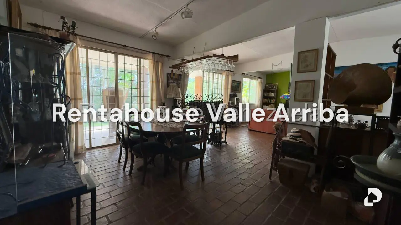 Casa en Oripoto, Caracas – 31