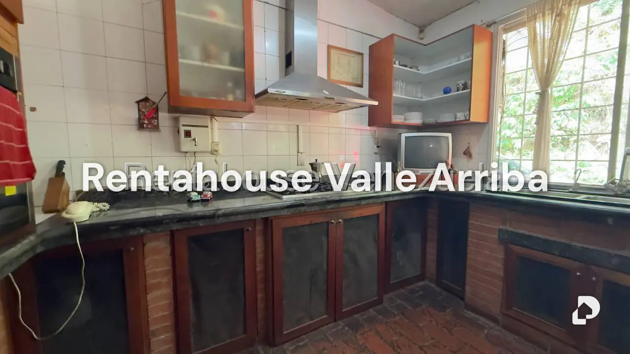 Casa en Oripoto, Caracas – 35