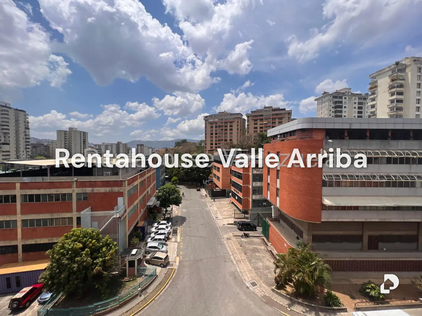 Edificio en La Urbina, Caracas – 21