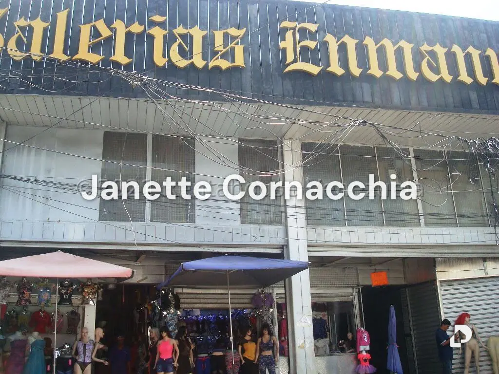 Edificio en Cementerio, Caracas – 1