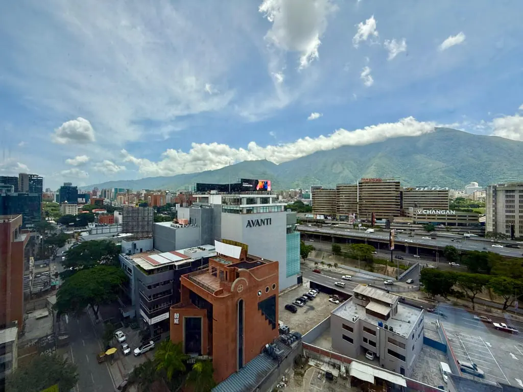 Office in Las Mercedes, Caracas - 1