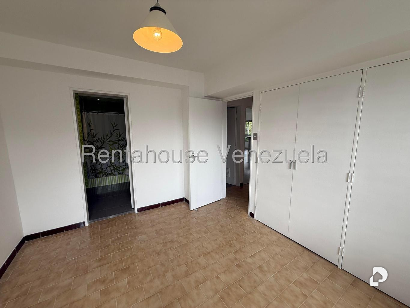 Apartamento en El Cigarral, Caracas – 25