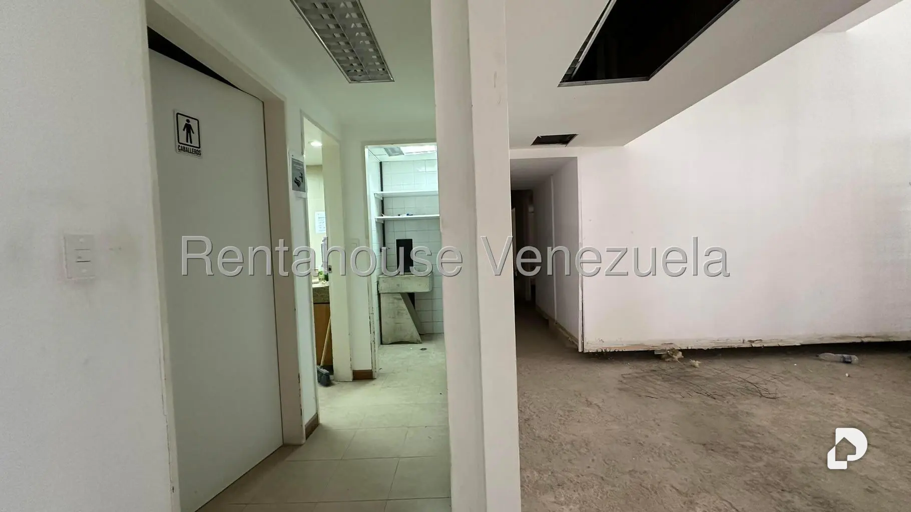 Oficina en Prados del Este, Caracas – 9