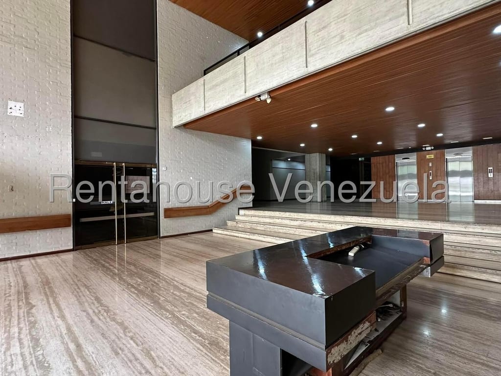 Oficina en Prados del Este, Caracas - 1