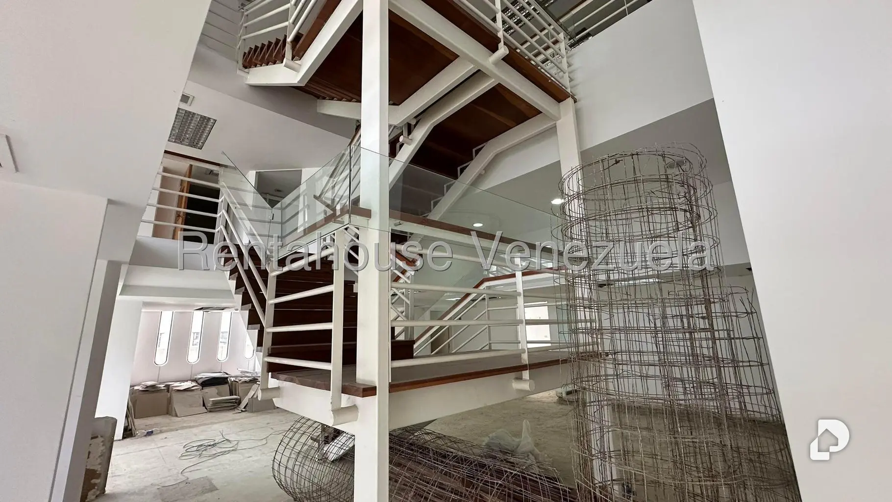 Oficina en Prados del Este, Caracas – 18