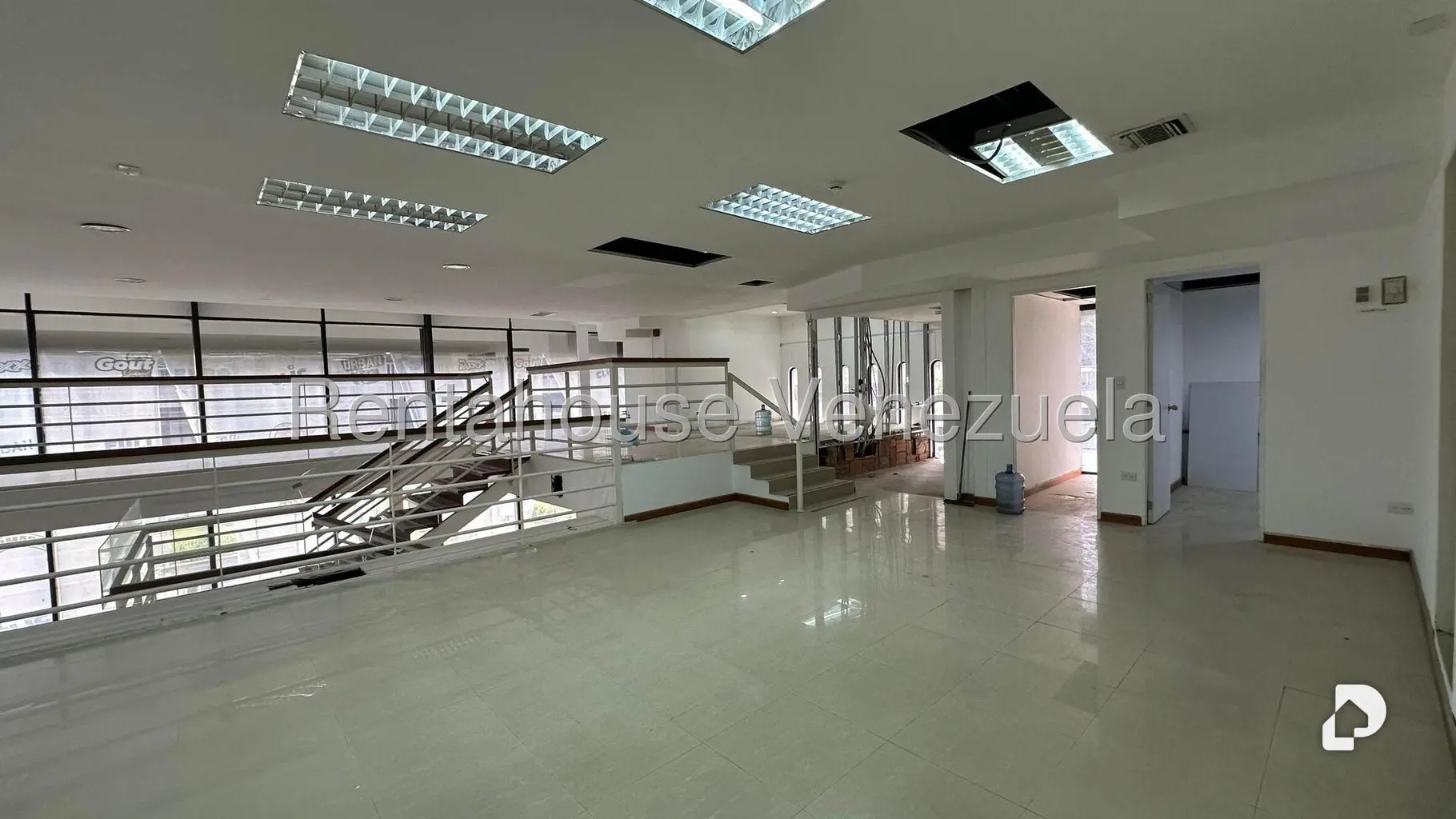 Oficina en Prados del Este, Caracas – 25