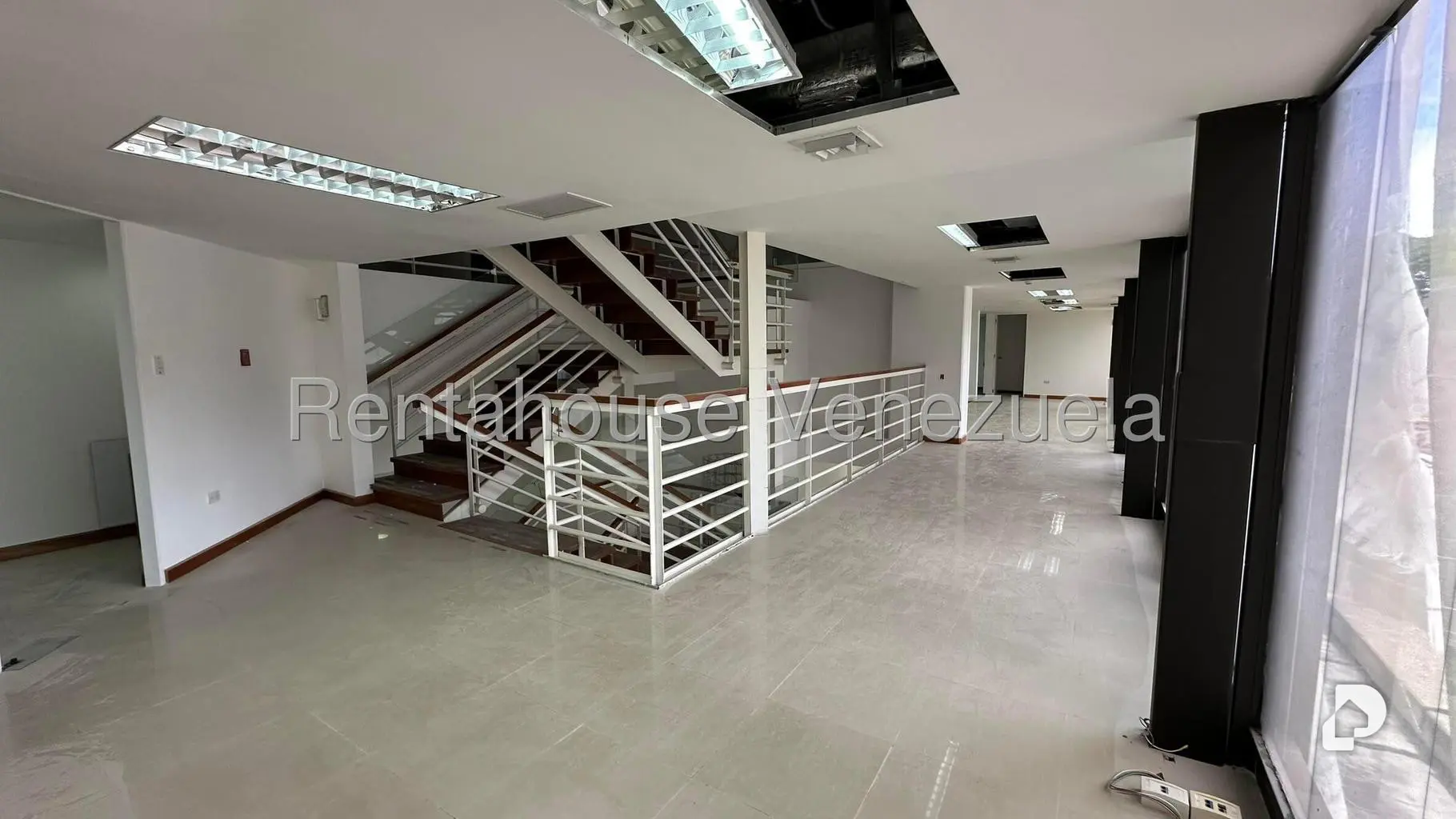 Oficina en Prados del Este, Caracas – 21
