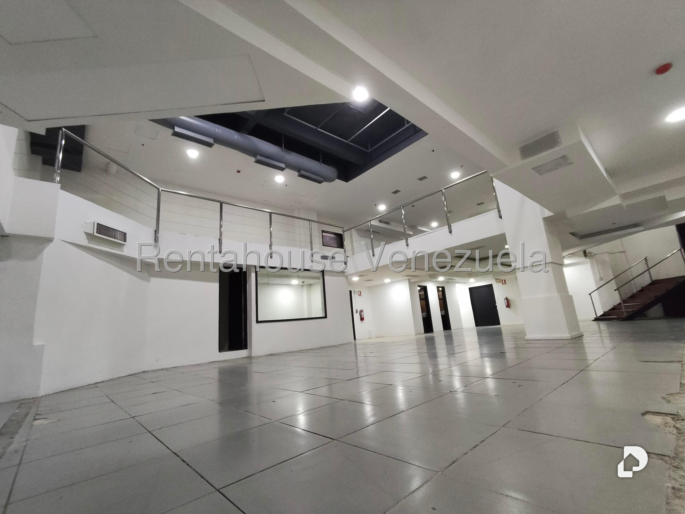 Local comercial en Macaracuay, Caracas – 2