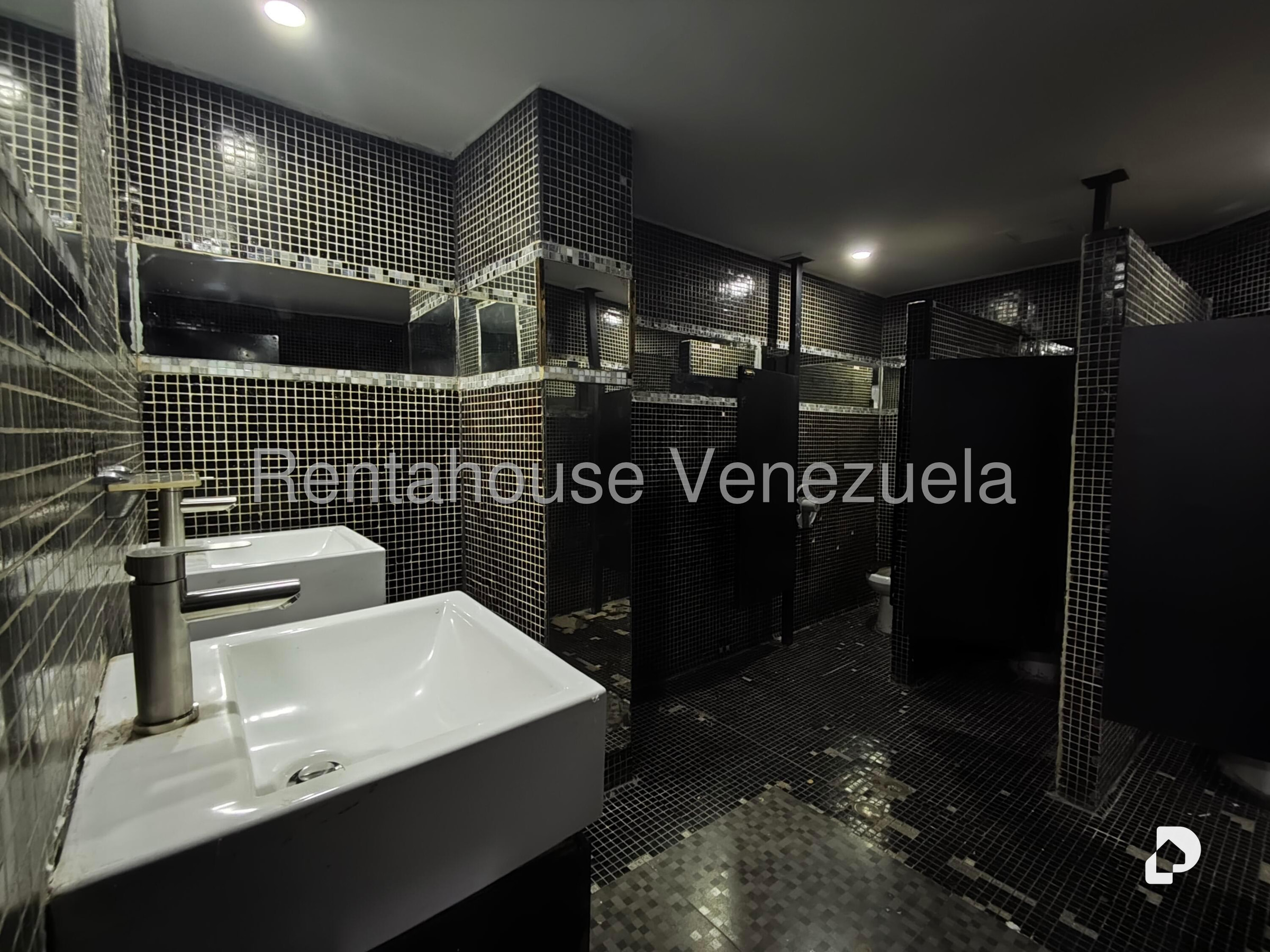 Local comercial en Macaracuay, Caracas – 14