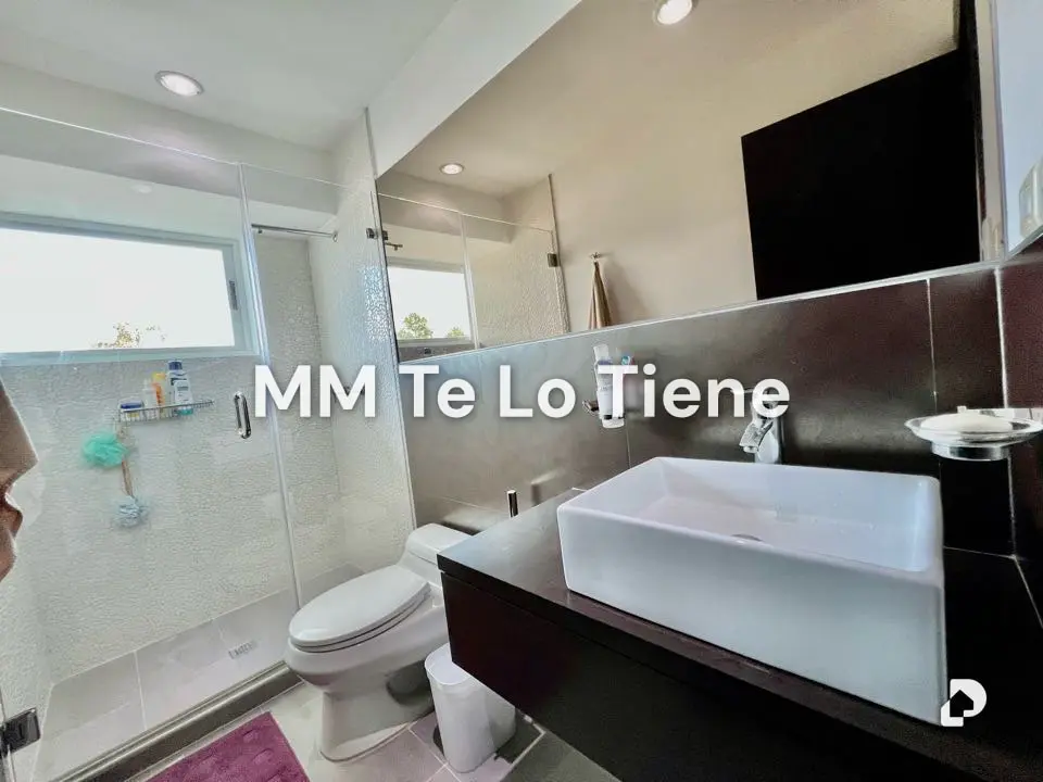 House in Cumbres de Curumo, Caracas – 16