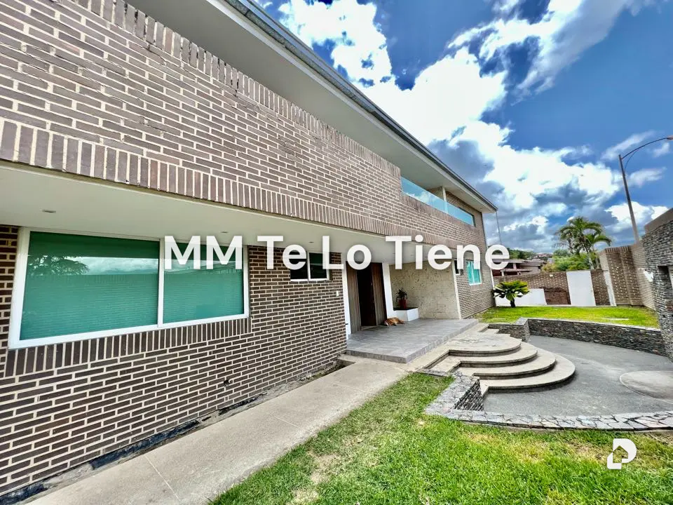 House in Cumbres de Curumo, Caracas – 2