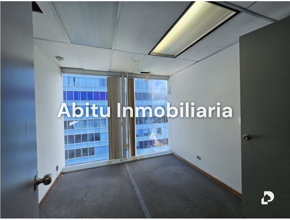 Oficina en Los Palos Grandes, Caracas – 18